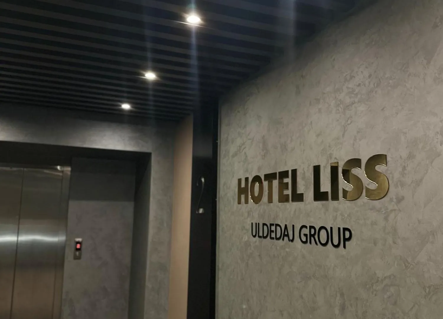 Hotel Liss Lezhe 4*,
